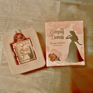 Besame Sleeping Beauty the 1959 Collection Locket Cream Rouge , new in box